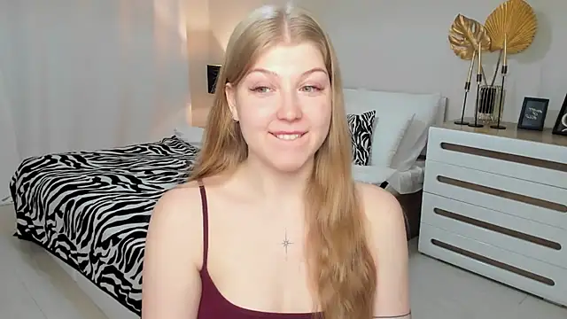 Snapshot of Stella_Light chatting on May 4, 2026, 4:19 am Stella Light online show from May 4, 2026, 4:19 am