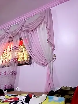 SandyAmr online show from February 15, 2026, 8:24 am