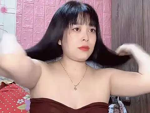 Snapshot of Butterfly_kee chatting on December 19, 2025, 2:24 pm Butterfly kee online show from December 19, 2025, 2:24 pm