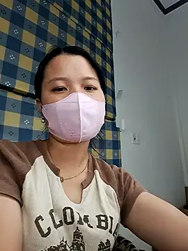 GinnaLa online show from October 28, 2025, 1:53 am