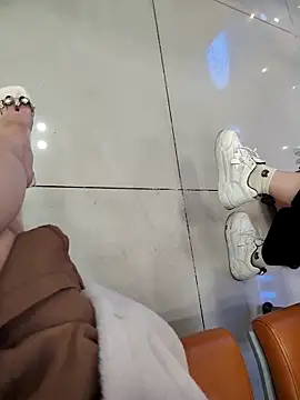 Mina-02 online show from February 13, 2026, 6:15 pm