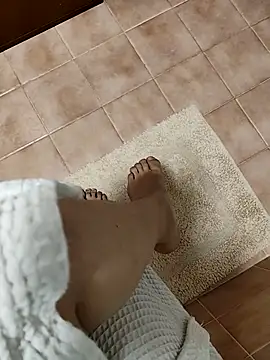 Snapshot of sexydeaChanel chatting on November 7, 2025, 5:35 pm sexydeaChanel online show from November 7, 2025, 5:35 pm