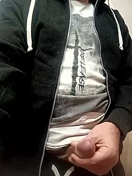 Snapshot of Romaeterna_ chatting on November 30, 2025, 10:36 pm Romaeterna online show from November 30, 2025, 10:36 pm