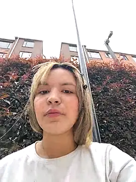 celeste 83 online show from November 12, 2025, 3:23 pm