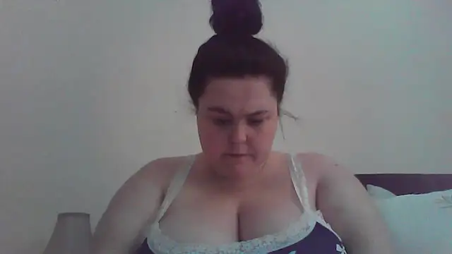 Snapshot of Maya_29x chatting on July 5, 2026, 1:29 pm Maya 29x online show from July 5, 2026, 1:29 pm