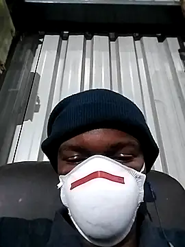 loVbRo1 online show from October 25, 2025, 8:58 pm