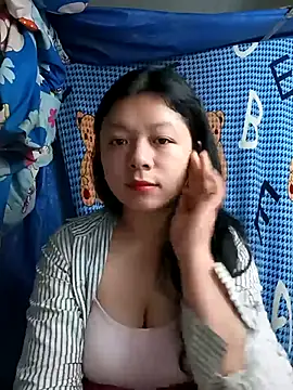 lisa-bae00 online show from February 6, 2026, 11:52 pm