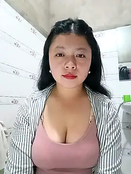 lisa-bae00 online show from February 9, 2026, 3:10 am