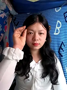 lisa-bae00 online show from March 17, 2026, 11:52 pm