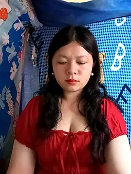 lisa-bae00 online show from March 27, 2026, 11:59 pm