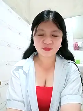 lisa-bae00 online show from March 29, 2026, 12:38 pm