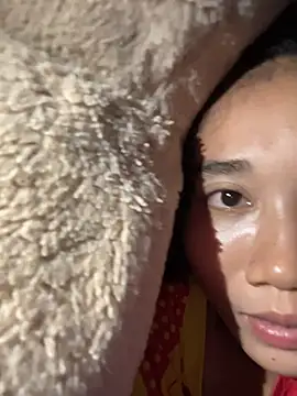 Candy 111 online show from December 17, 2025, 4:13 pm