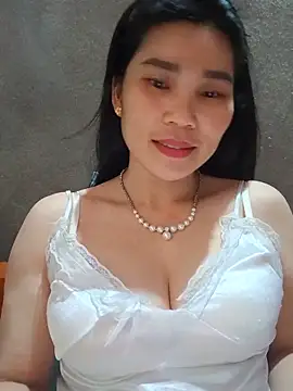 Snapshot of Bear_bear0 chatting on May 16, 2026, 2:19 am Bear bear0 online show from May 16, 2026, 2:19 am