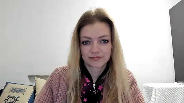 Salionne online show from March 15, 2026, 3:18 pm