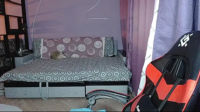 AuroraKeepFuck online show from December 18, 2025, 5:41 pm