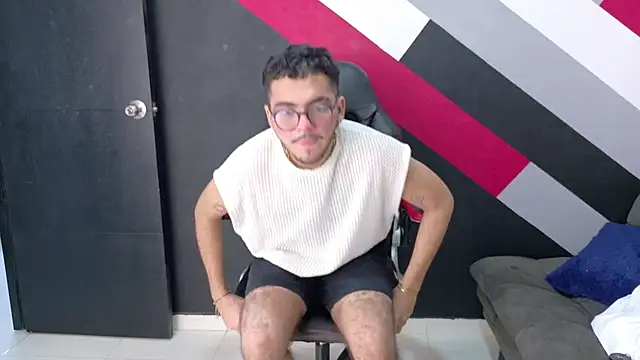 Zac Golden online show from December 15, 2025, 12:26 am