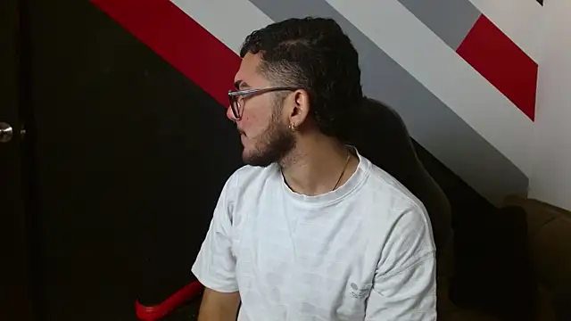 Zac Golden online show from December 16, 2025, 11:54 pm