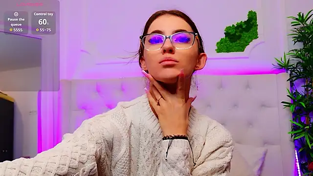 ElisaCharm online show from February 25, 2026, 4:55 am