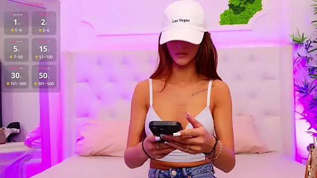 ElisaCharm online show from April 8, 2026, 3:06 am