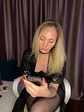 Drink me all up online show from November 27, 2025, 10:01 pm