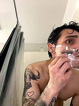 Snapshot of Orlando702@xh chatting on November 13, 2025, 12:15 pm Orlando702xh online show from November 13, 2025, 12:15 pm