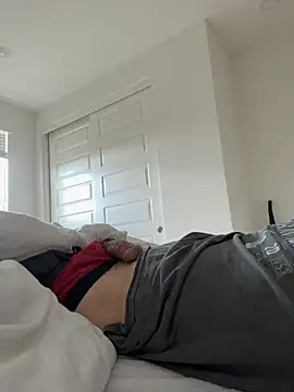 Orlando702xh online show from February 18, 2026, 9:22 pm