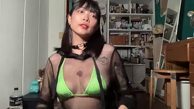 tw tansan online show from October 25, 2025, 2:02 pm