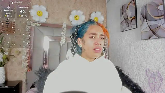 Cristall ravven online show from December 16, 2025, 2:44 pm