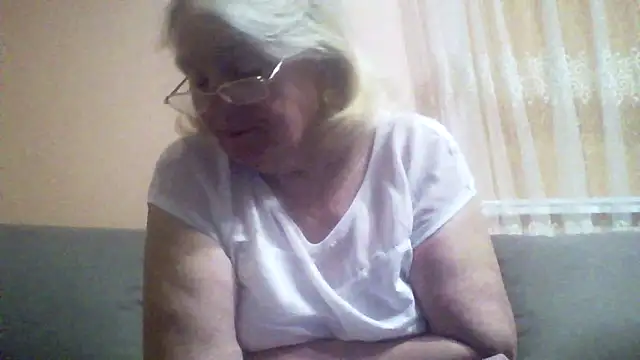 Snapshot of AmyLove353 chatting on April 30, 2026, 8:37 pm AmyLove353 online show from April 30, 2026, 8:37 pm