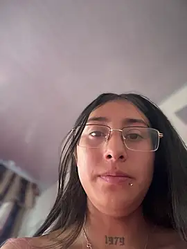 Violeet-Smith online show from March 11, 2026, 4:13 pm