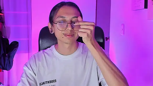  Astrea  online show from February 27, 2026, 12:54 am