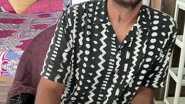 MakeMeAwareAah online show from October 26, 2025, 4:40 am