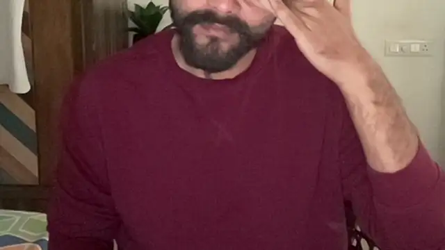 Snapshot of MakeMeAwareAah chatting on December 23, 2025, 4:43 am MakeMeAwareAah online show from December 23, 2025, 4:43 am