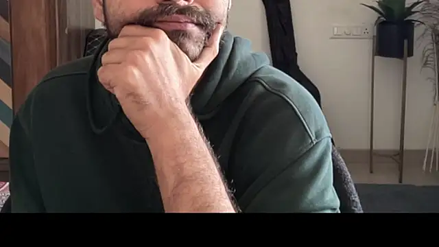 Snapshot of MakeMeAwareAah chatting on January 12, 2026, 5:12 am MakeMeAwareAah online show from January 12, 2026, 5:12 am