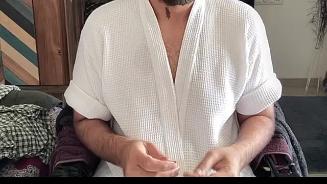 Snapshot of MakeMeAwareAah chatting on January 13, 2026, 6:40 am MakeMeAwareAah online show from January 13, 2026, 6:40 am