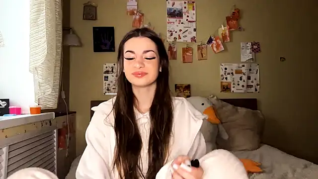 TheRealAnna online show from November 15, 2025, 10:45 am