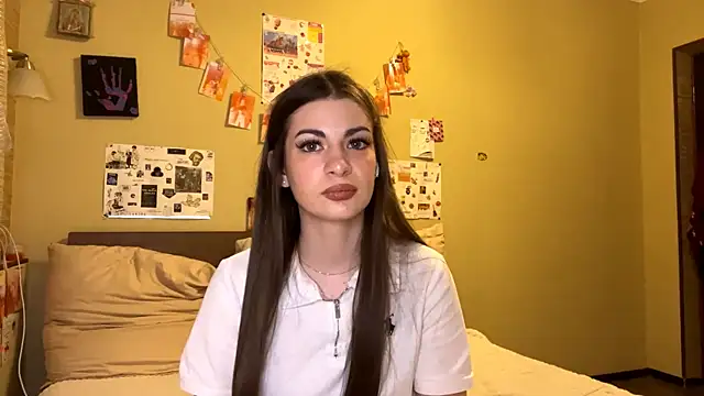 TheRealAnna online show from December 18, 2025, 2:23 pm