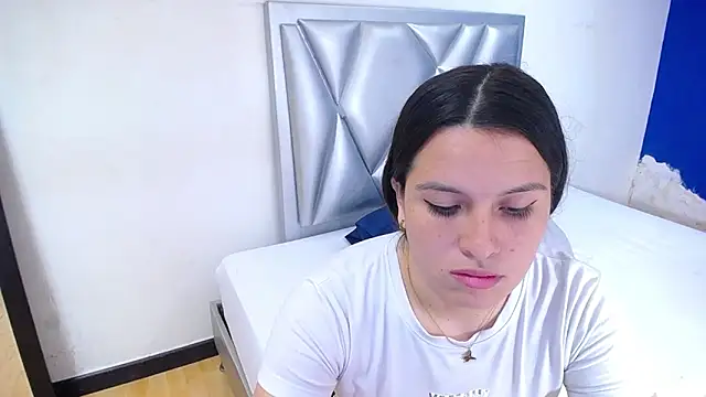 sexycum dumpster online show from November 14, 2025, 2:05 pm