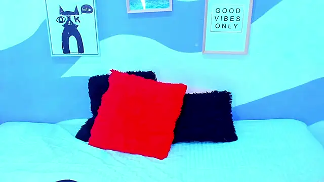 VIOLETA-28 online show from November 28, 2025, 1:36 pm