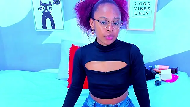 VIOLETA-28 online show from December 15, 2025, 12:53 pm