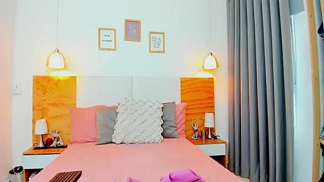 Snapshot of Abbie_royy chatting on December 16, 2025, 1:16 pm Abbie royy online show from December 16, 2025, 1:16 pm