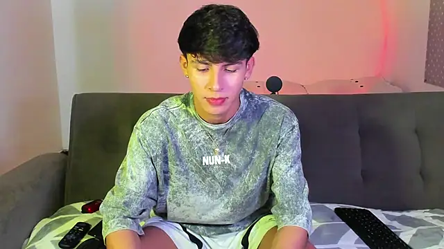 Snapshot of Will_starr chatting on November 12, 2025, 9:03 pm Will starr online show from November 12, 2025, 9:03 pm