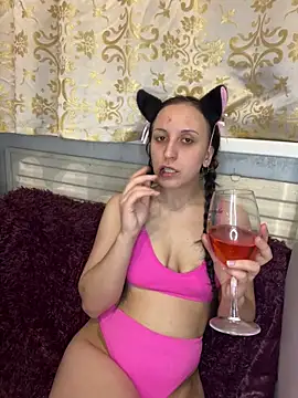 Snapshot of Kylie_Murr chatting on April 17, 2026, 6:55 pm Kylie Murr online show from April 17, 2026, 6:55 pm
