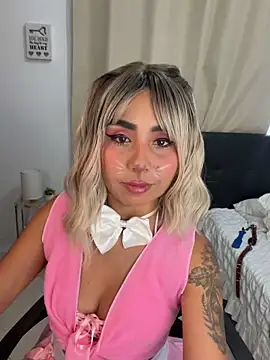 Snapshot of Emilyvalk_ chatting on May 29, 2026, 9:02 pm Emilyvalk online show from May 29, 2026, 9:02 pm