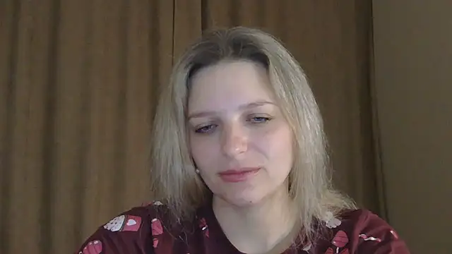 ElisSky301 online show from March 5, 2026, 11:12 pm