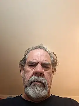 pena633 online show from April 1, 2026, 4:57 am