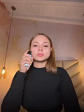 Beella1  online show from April 2, 2026, 11:52 am