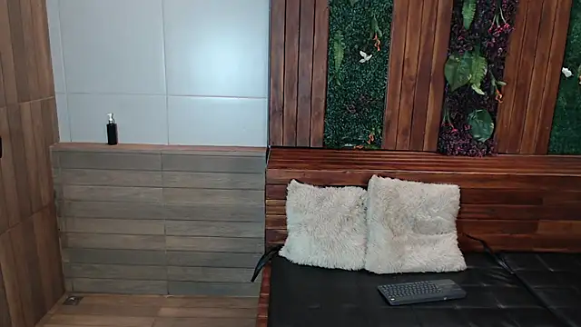 Snapshot of Lil_James chatting on November 13, 2025, 7:46 pm Lil James online show from November 13, 2025, 7:46 pm