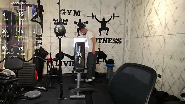 Snapshot of Lil_James chatting on November 17, 2025, 8:03 pm Lil James online show from November 17, 2025, 8:03 pm