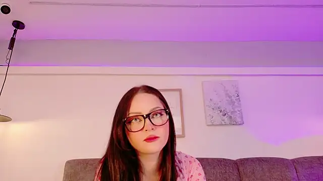 Snapshot of Emily_Baby20 chatting on April 7, 2026, 9:26 pm Emily Baby20 online show from April 7, 2026, 9:26 pm